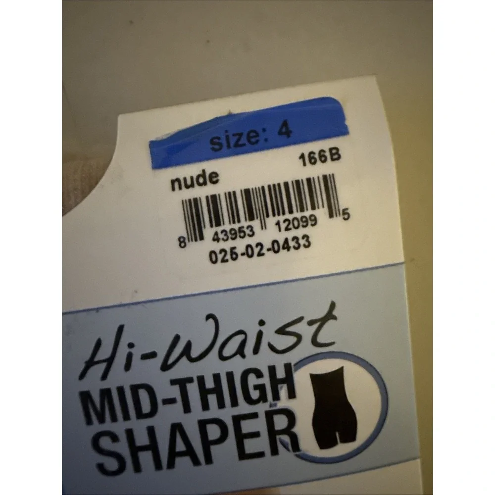 Assets By Spanx Hi Waist Mid Thigh Shaper Size‎ 4 180-220 lbs   M9